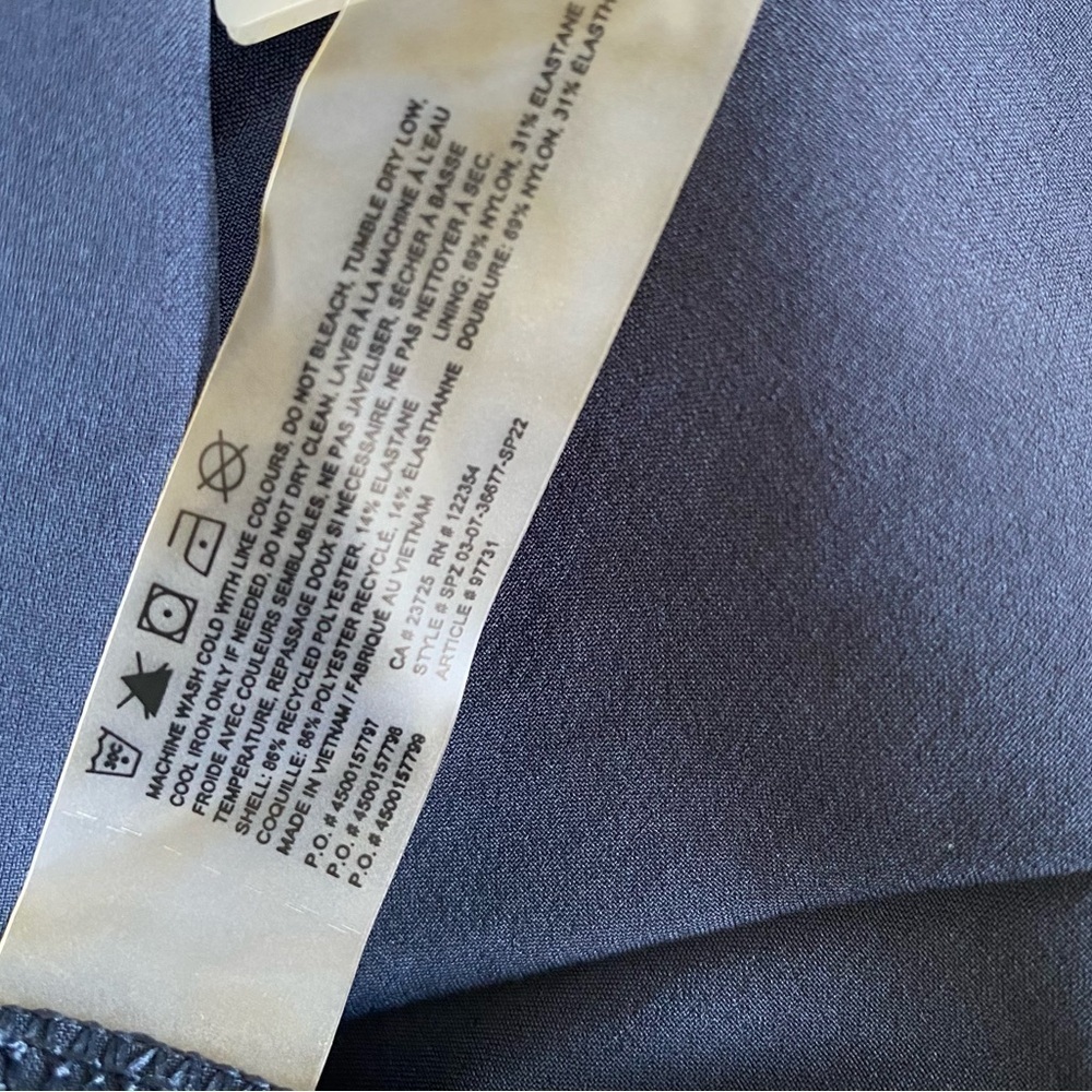 Aritzia TnAction TnaMOVE™ Tennis Mini Skirt in Total Eclipse - Picture 8 of 9